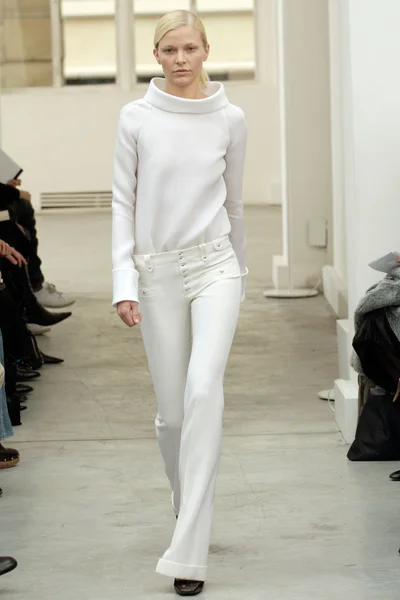 Look 9